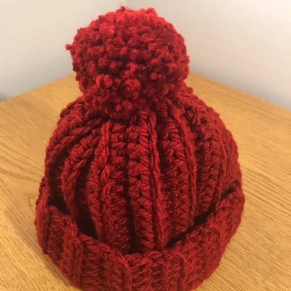 HANDMADE CROCHET RED HAT - Picture 4 of 4